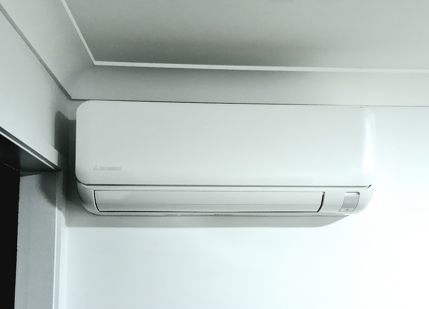 Indoor split air conditioning unit